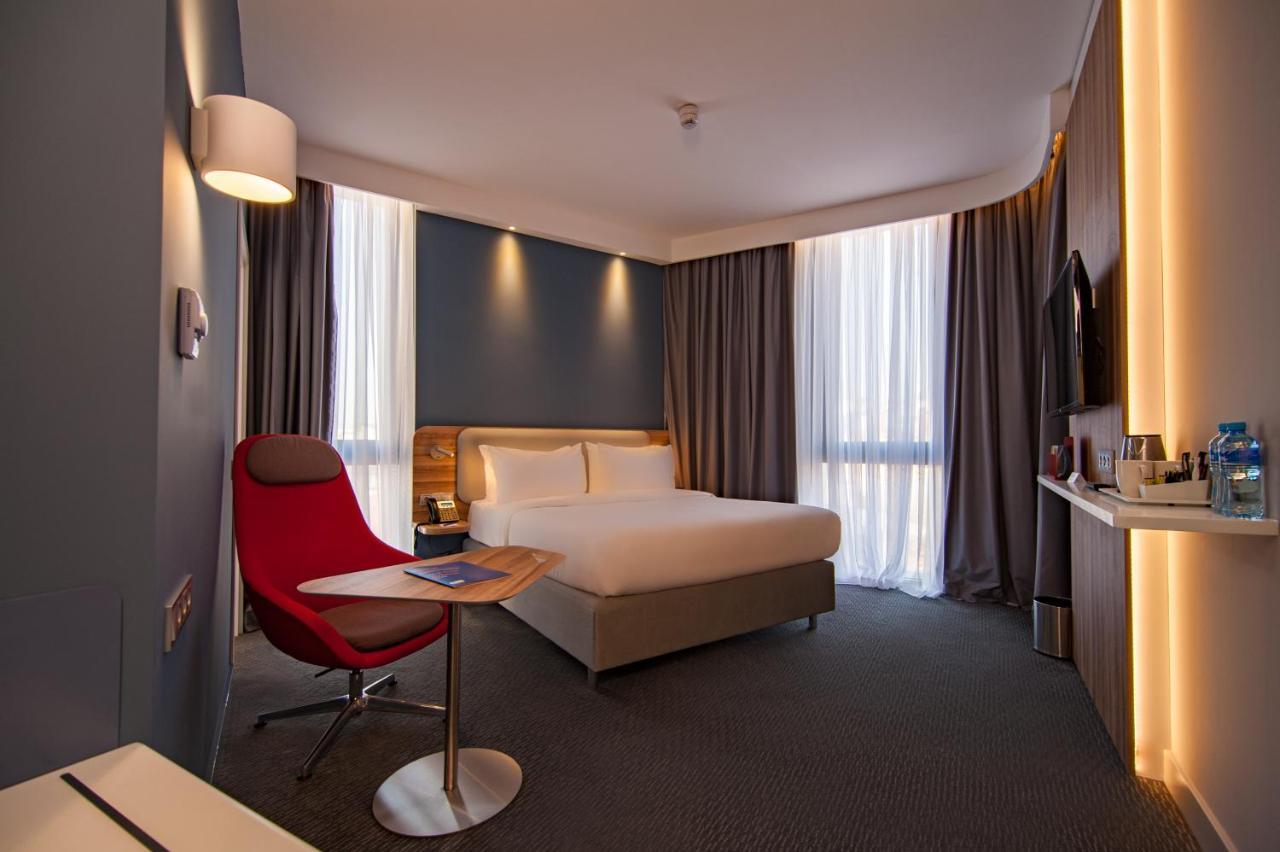 Holiday Inn Express Tbilisi Avlabari By Ihg Exterior foto