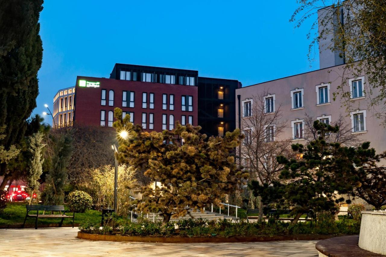 Holiday Inn Express Tbilisi Avlabari By Ihg Exterior foto