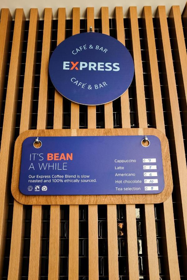 Holiday Inn Express Tbilisi Avlabari By Ihg Exterior foto