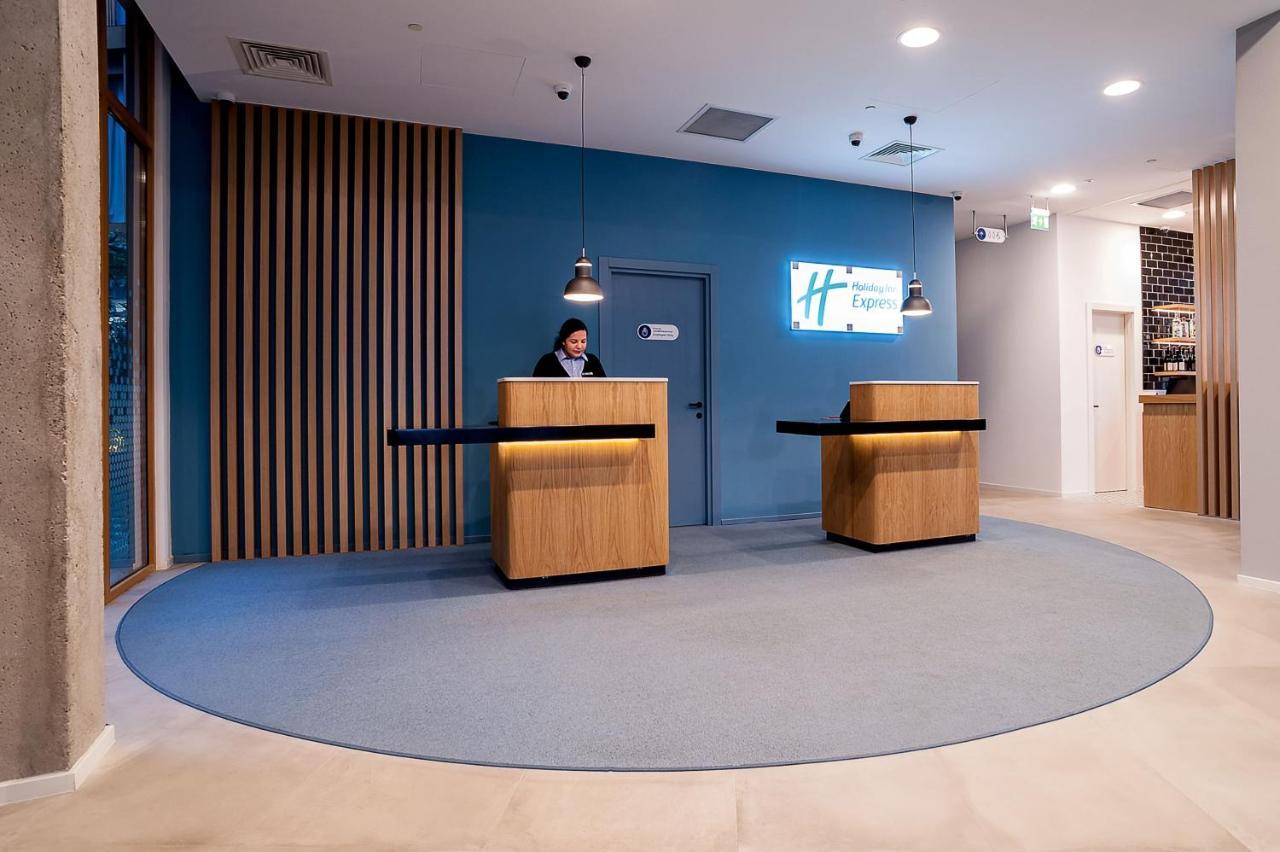 Holiday Inn Express Tbilisi Avlabari By Ihg Exterior foto
